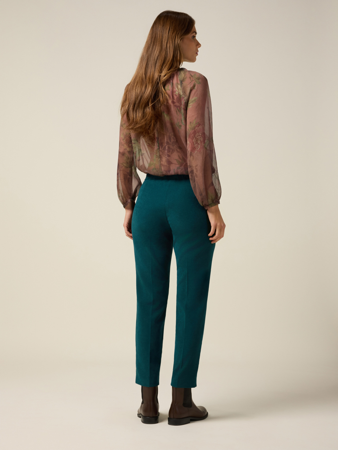 Pantaloni regulari din fustă image number 1