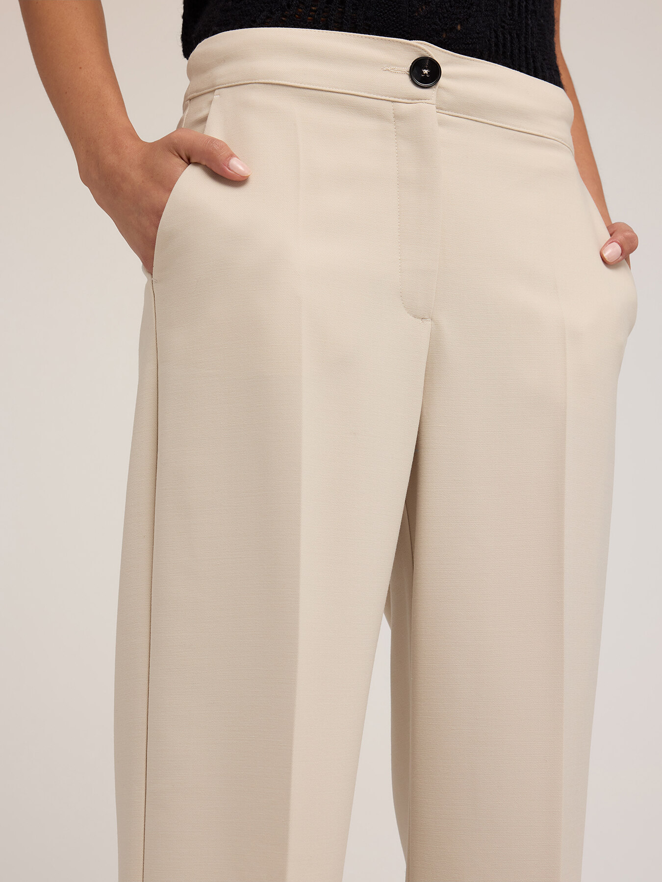 Cropped-Hose aus Cr&ecirc;pe image number 2