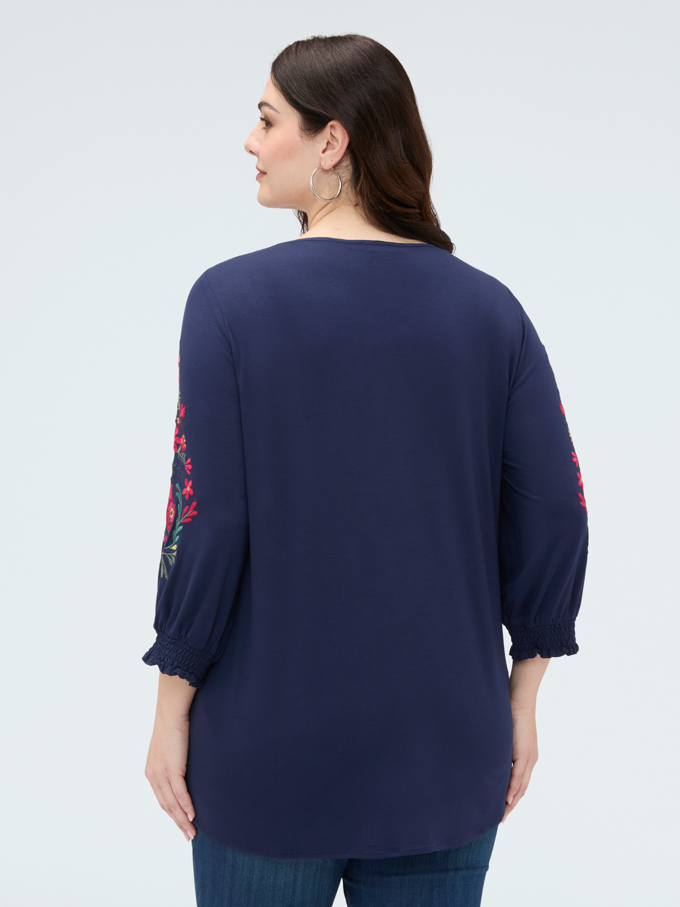 T-shirt en viscose avec broderies image number 1