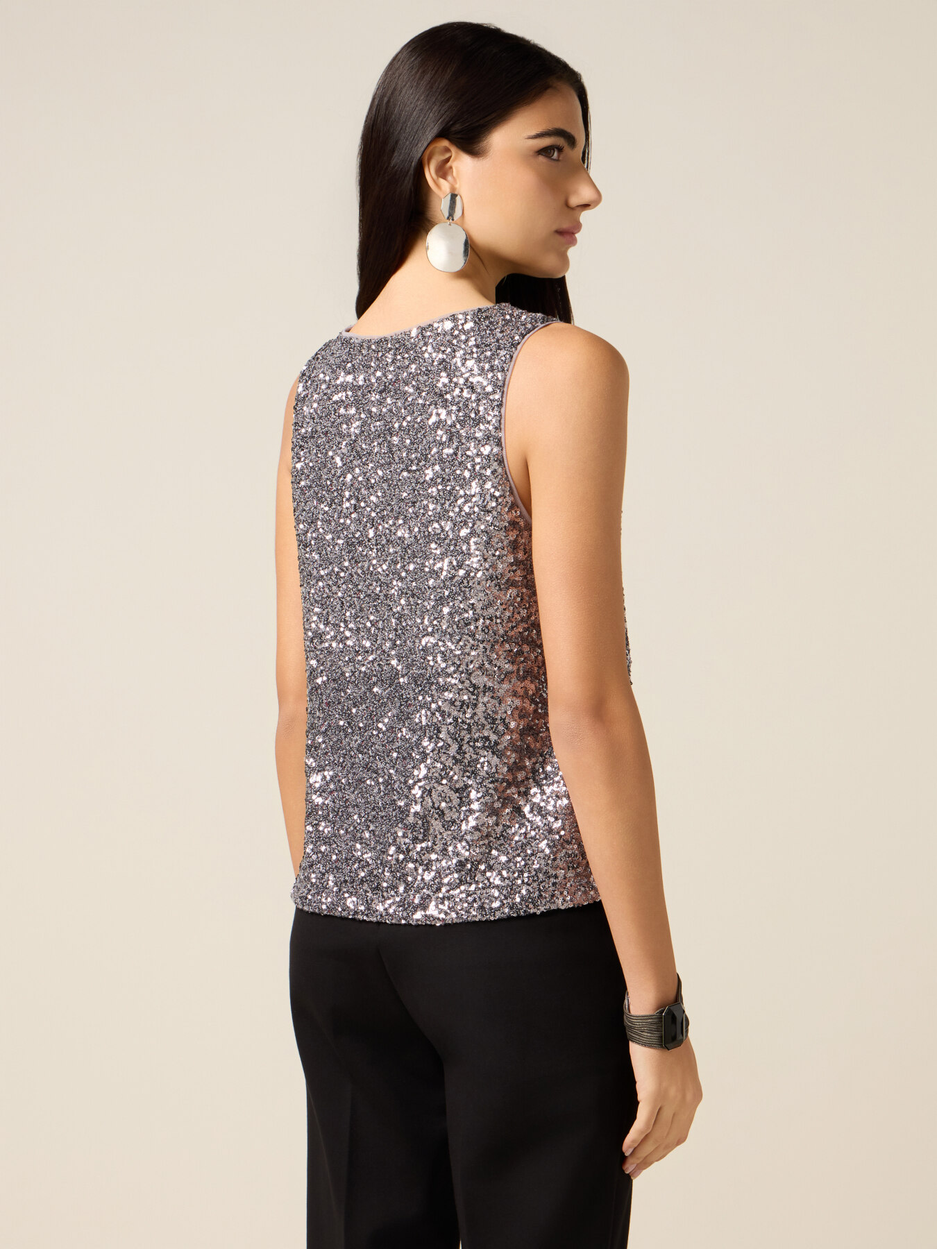 Top in paillettes image number 1
