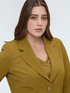 Strukturierter Blazer mit Schmuckknopf image number 3