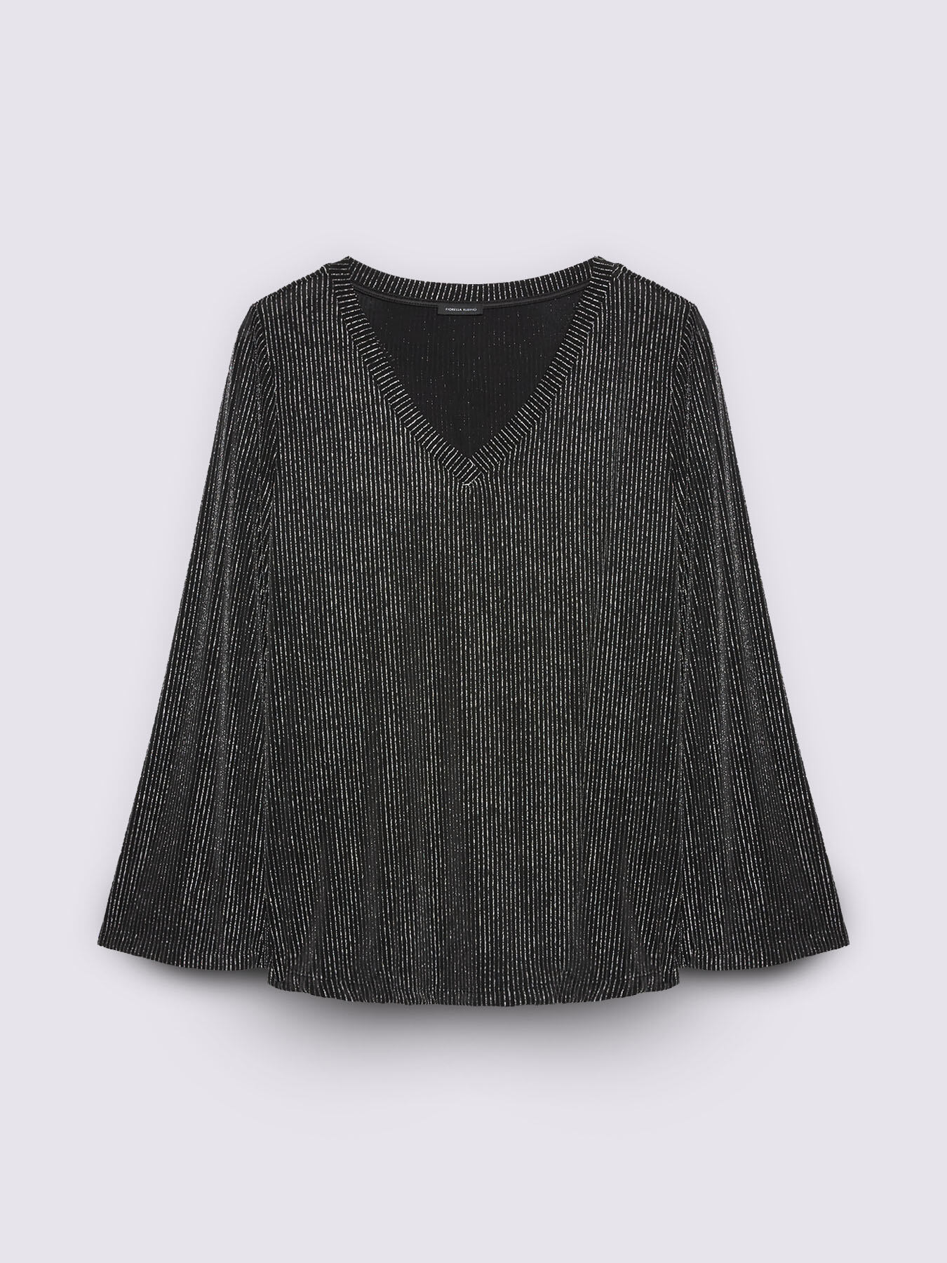 T-shirt en jersey lamin&eacute; avec encolure en V image number 4