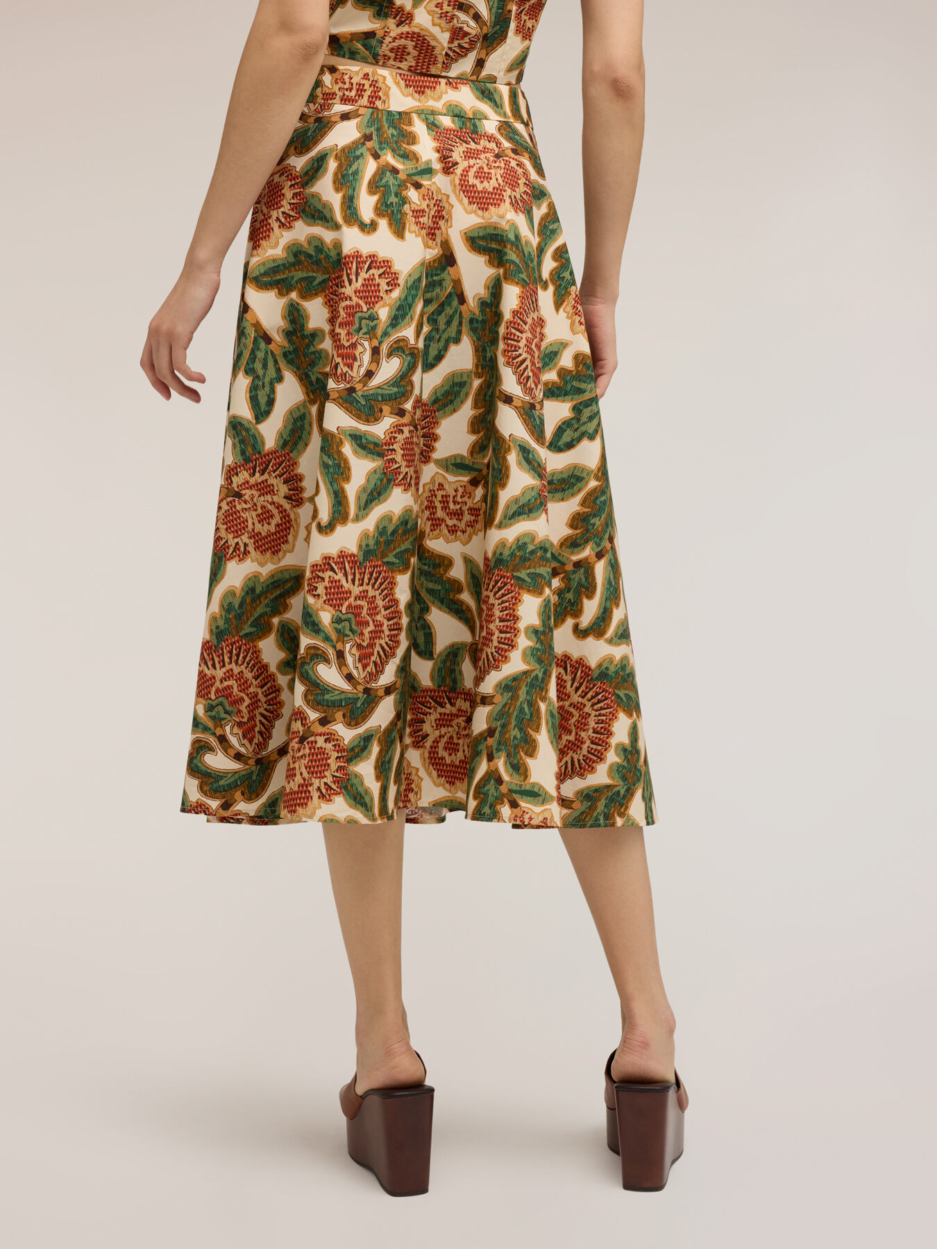 Circle skirt in printed poplin image number 1