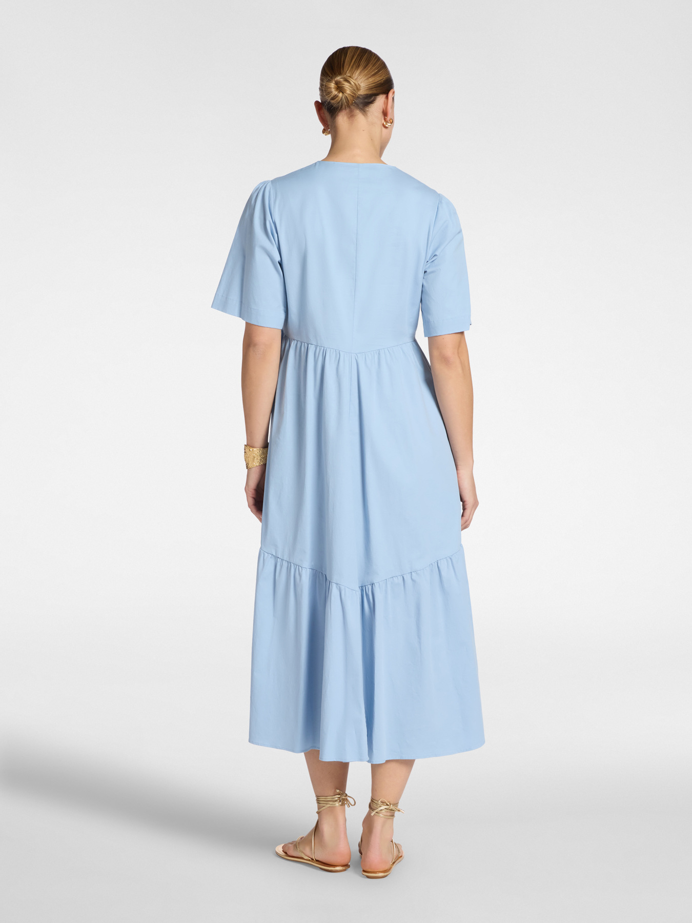 Midi dress with ruffles image number 1