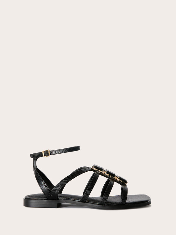 Low sandals with stones
