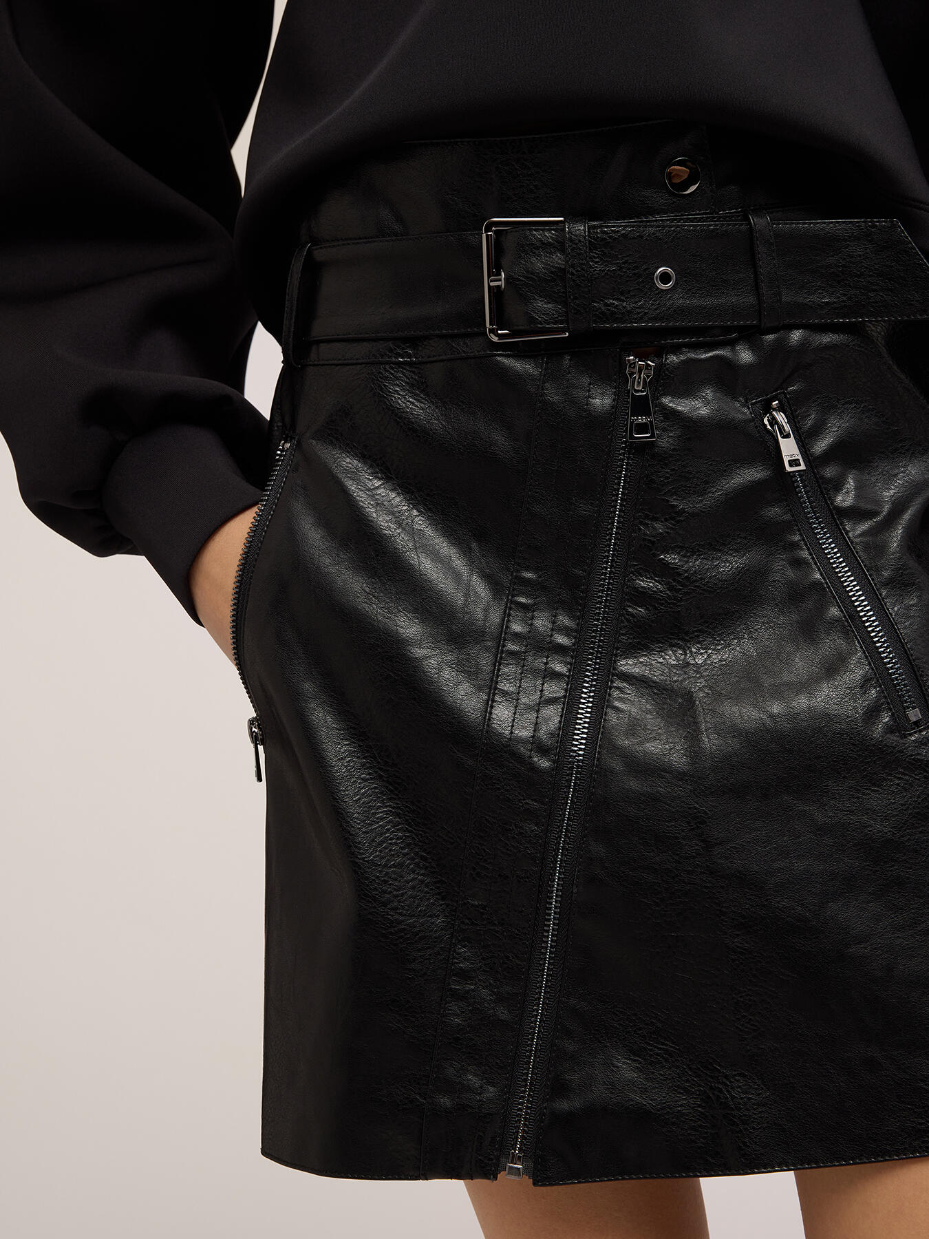 Mini skirt with decorative zippers image number 3