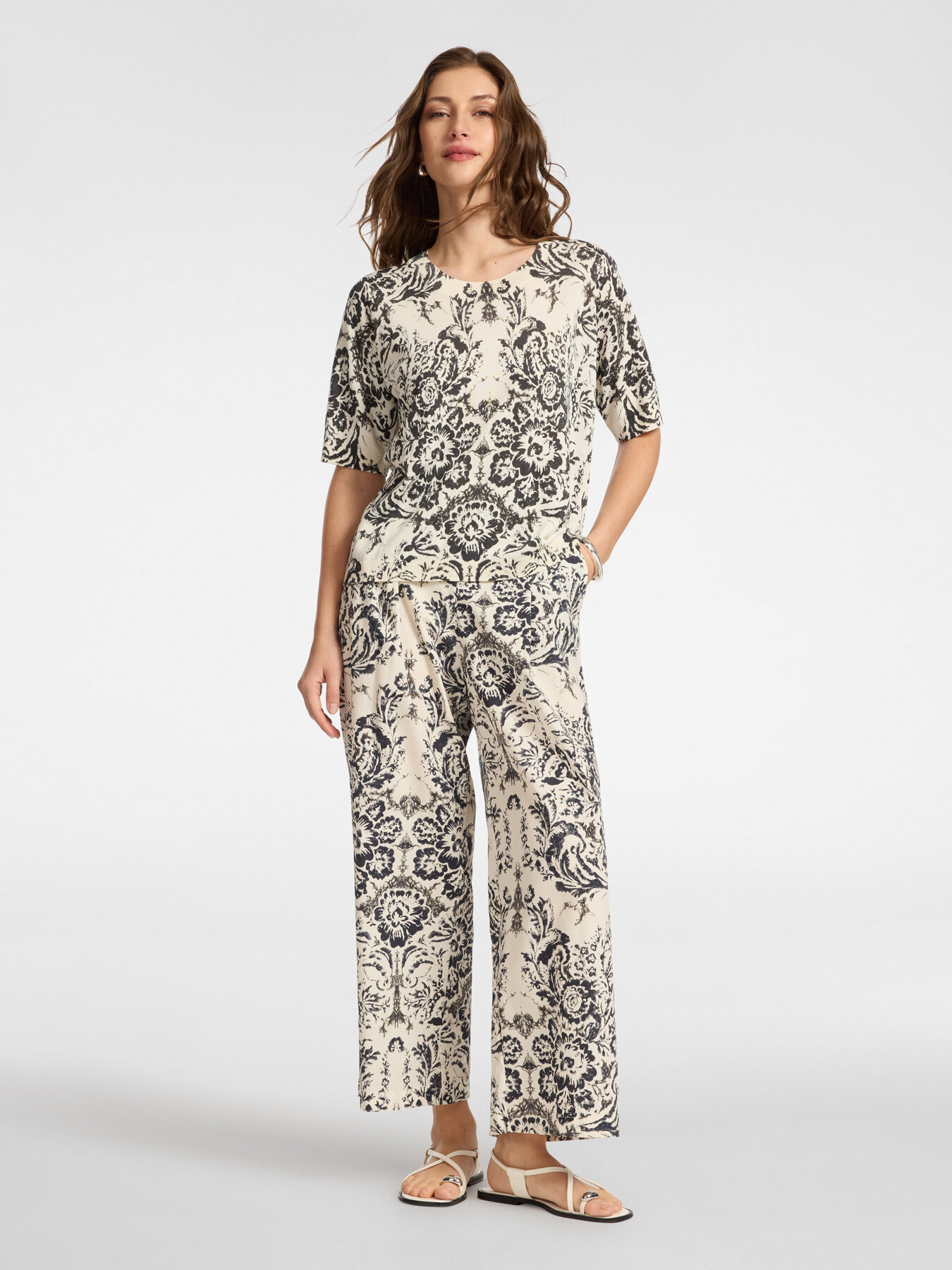 Bedruckter Strickpullover aus Baumwollmischung image number 2