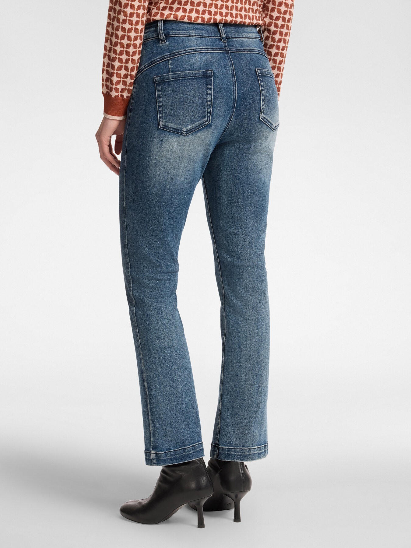 Jean 5 poches, coupe kick flare, "Florence" image number 1