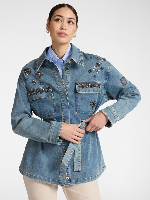 Jeansjacke mit Applikationen