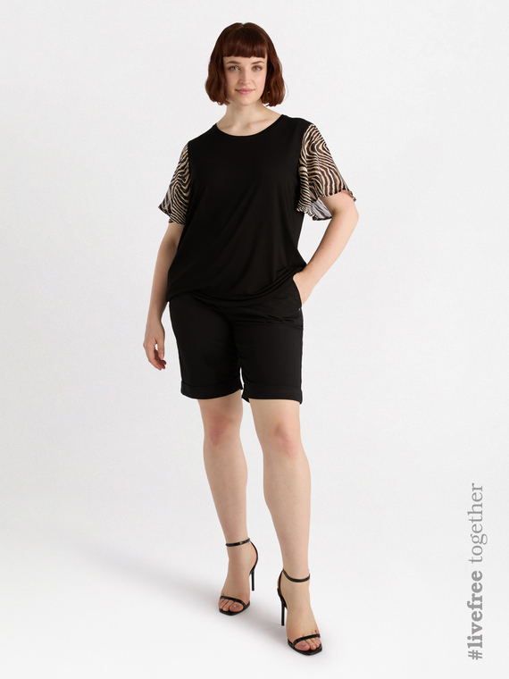 Stretch cotton shorts