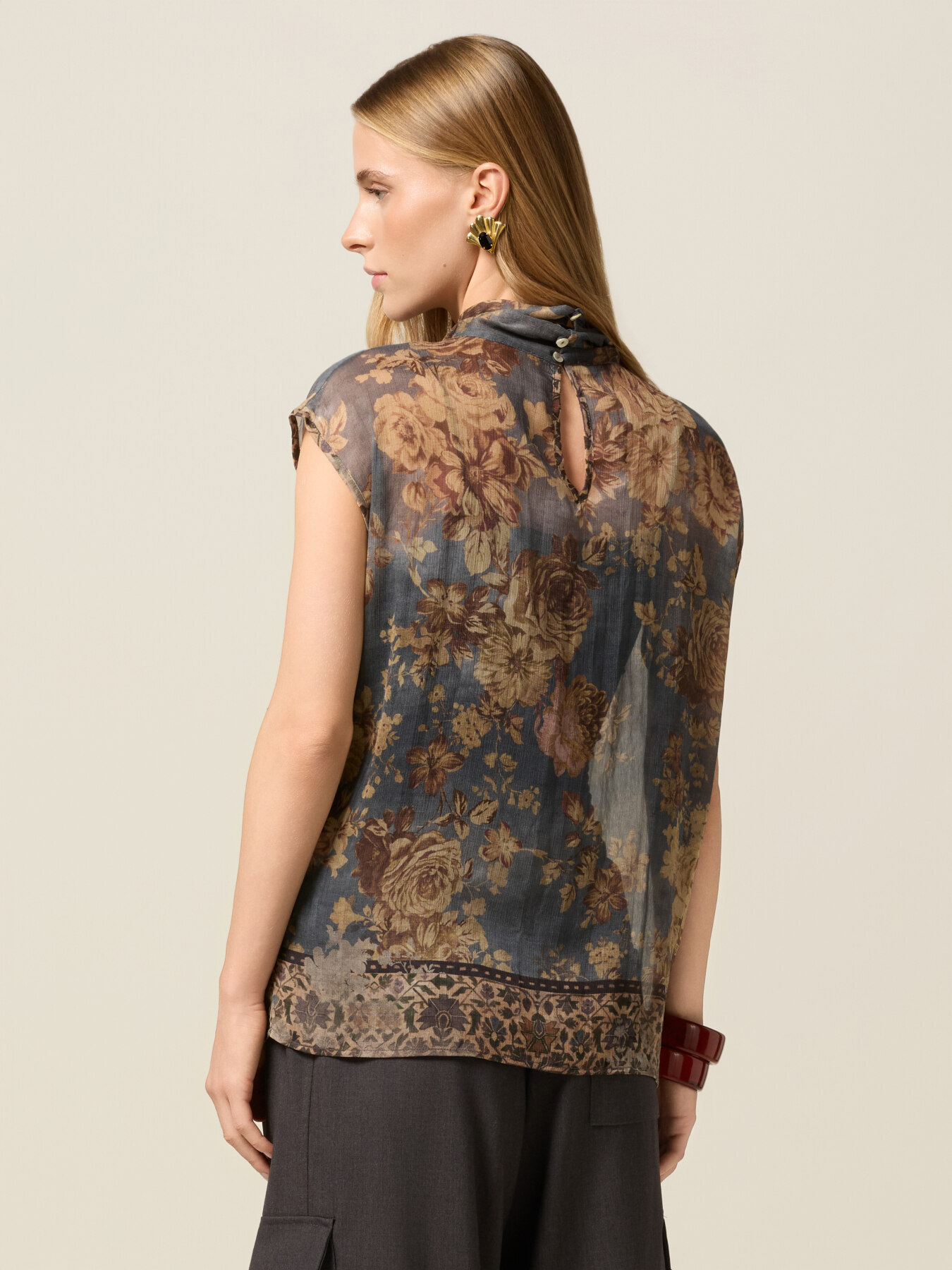 Ärmellose Bluse mit Muster image number 1