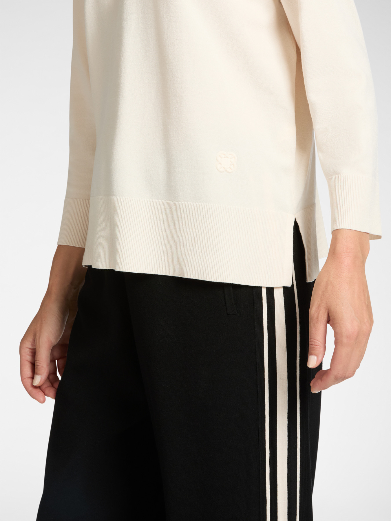 Sporty crew neck sweater image number 3