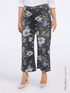 Cropped-Jeans mit Blumendruck image number 2