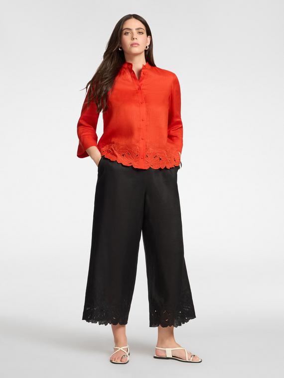 Pantaloni in lino con bordi ricamati