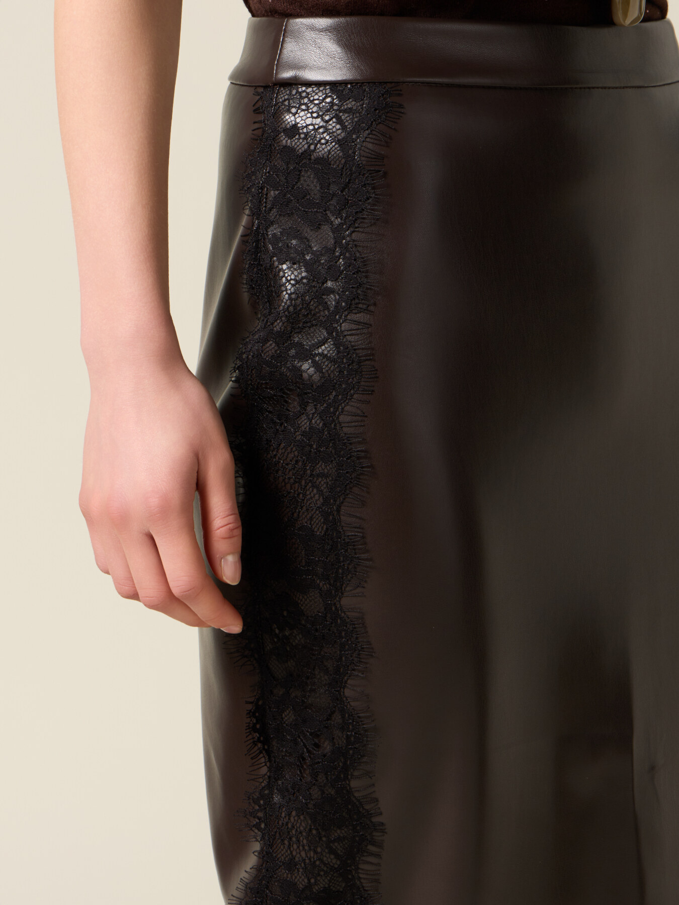 Gonna tubino midi con inserti in pizzo image number 2