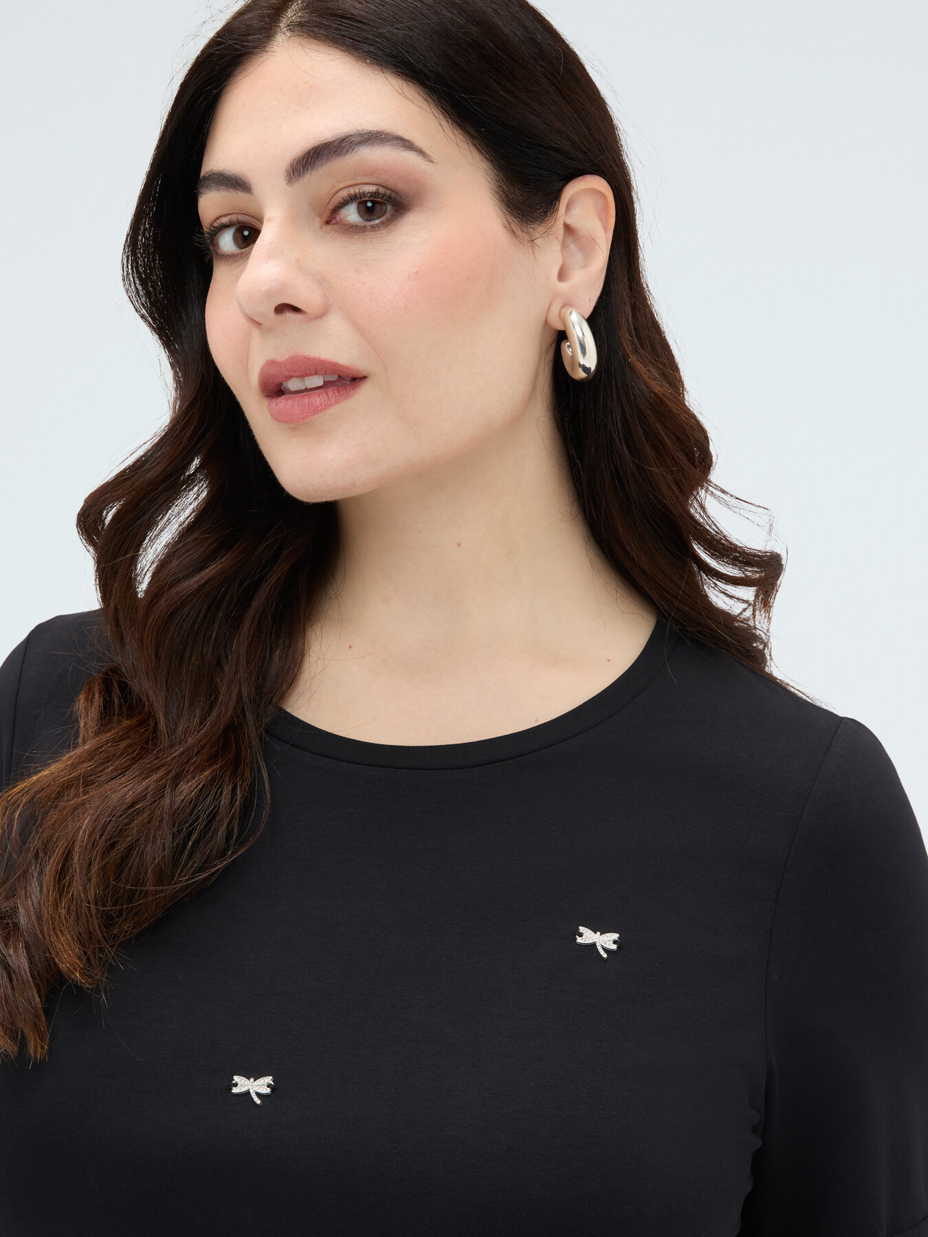 Cotton t-shirt with dragonfly charm image number 2