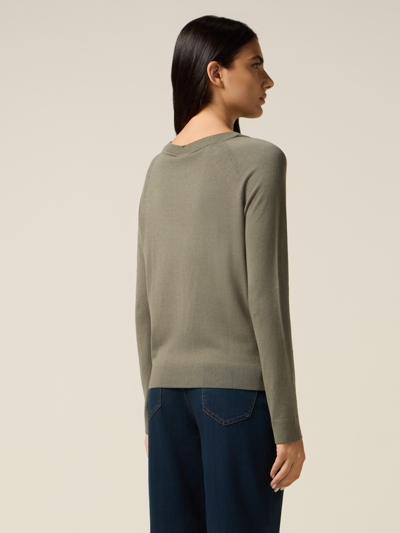 Maglia misto viscosa con bottoni decorativi image number 1