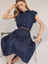 Robe chemise en denim avec jupe &agrave; volants image number 3