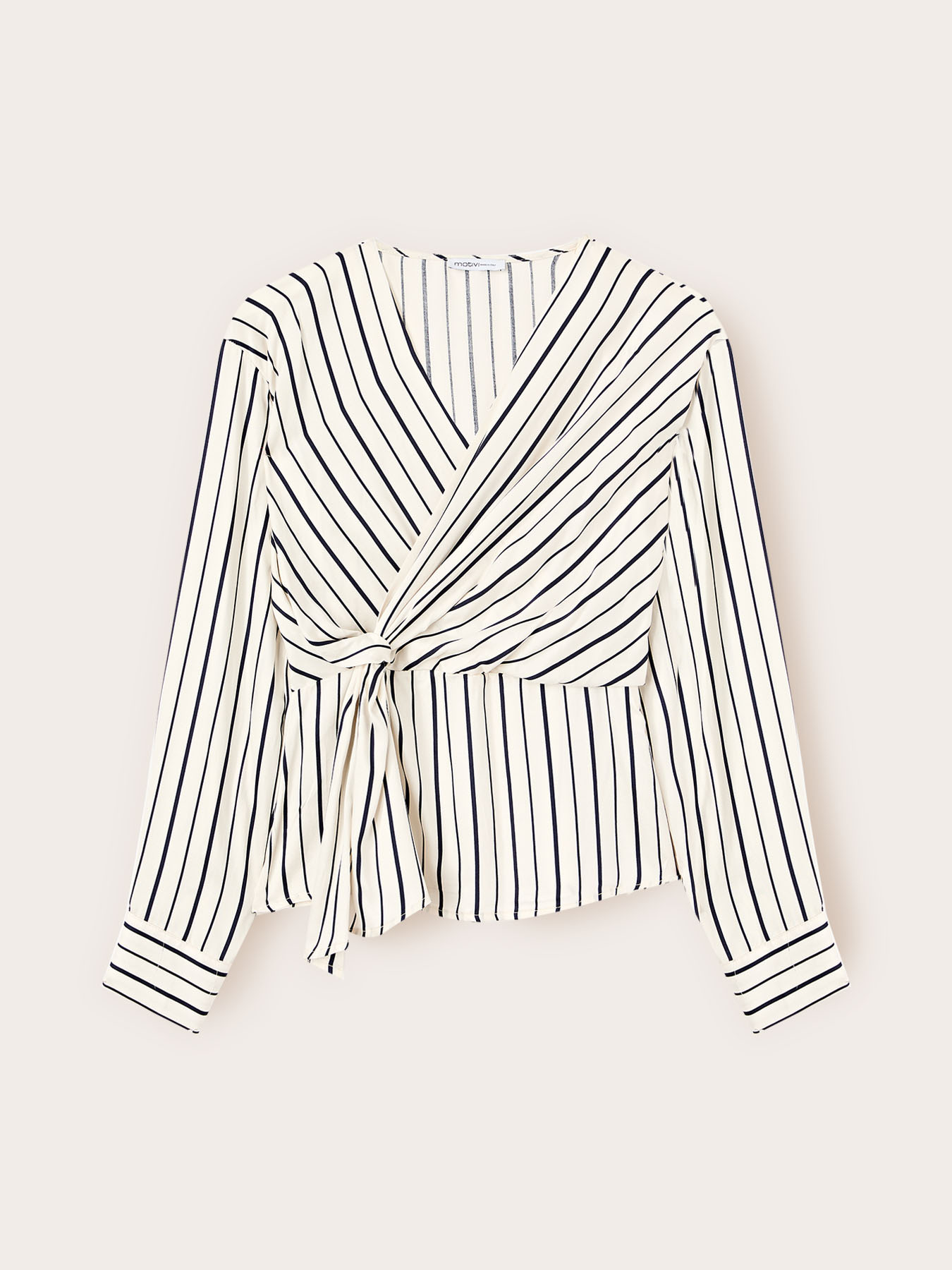 Striped blouse with knot pattern image number 0