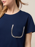 T-Shirt mit Schmuck-Brusttasche image number 2
