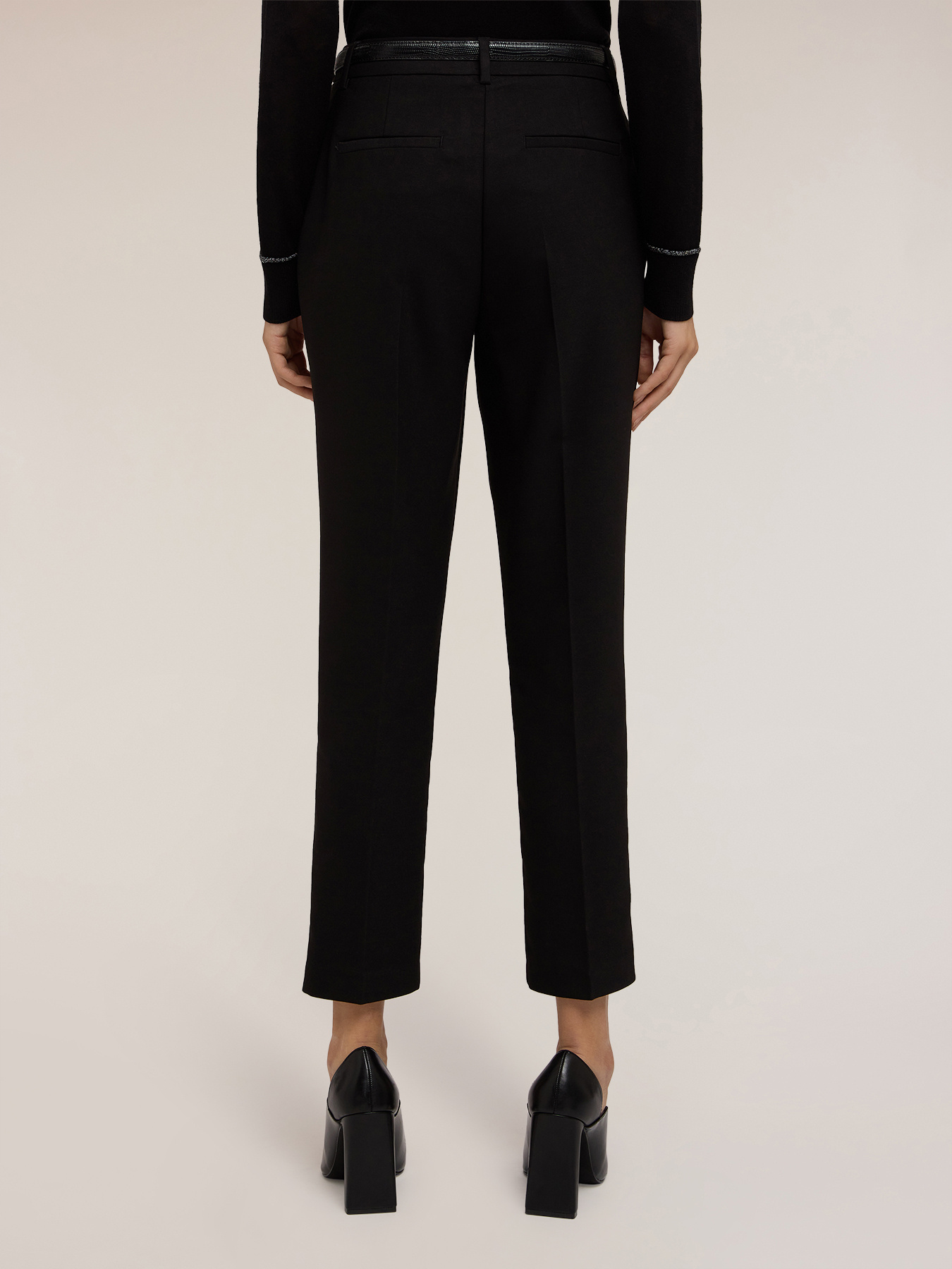 Pantaloni regular con piega stirata image number 1