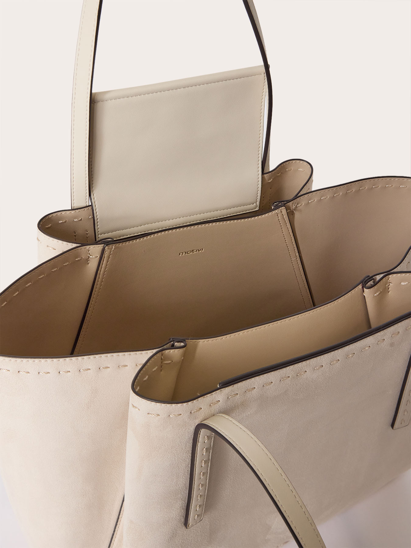 Shopper with visible stitching image number 4