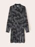 Heart-patterned shirtdress image number 4