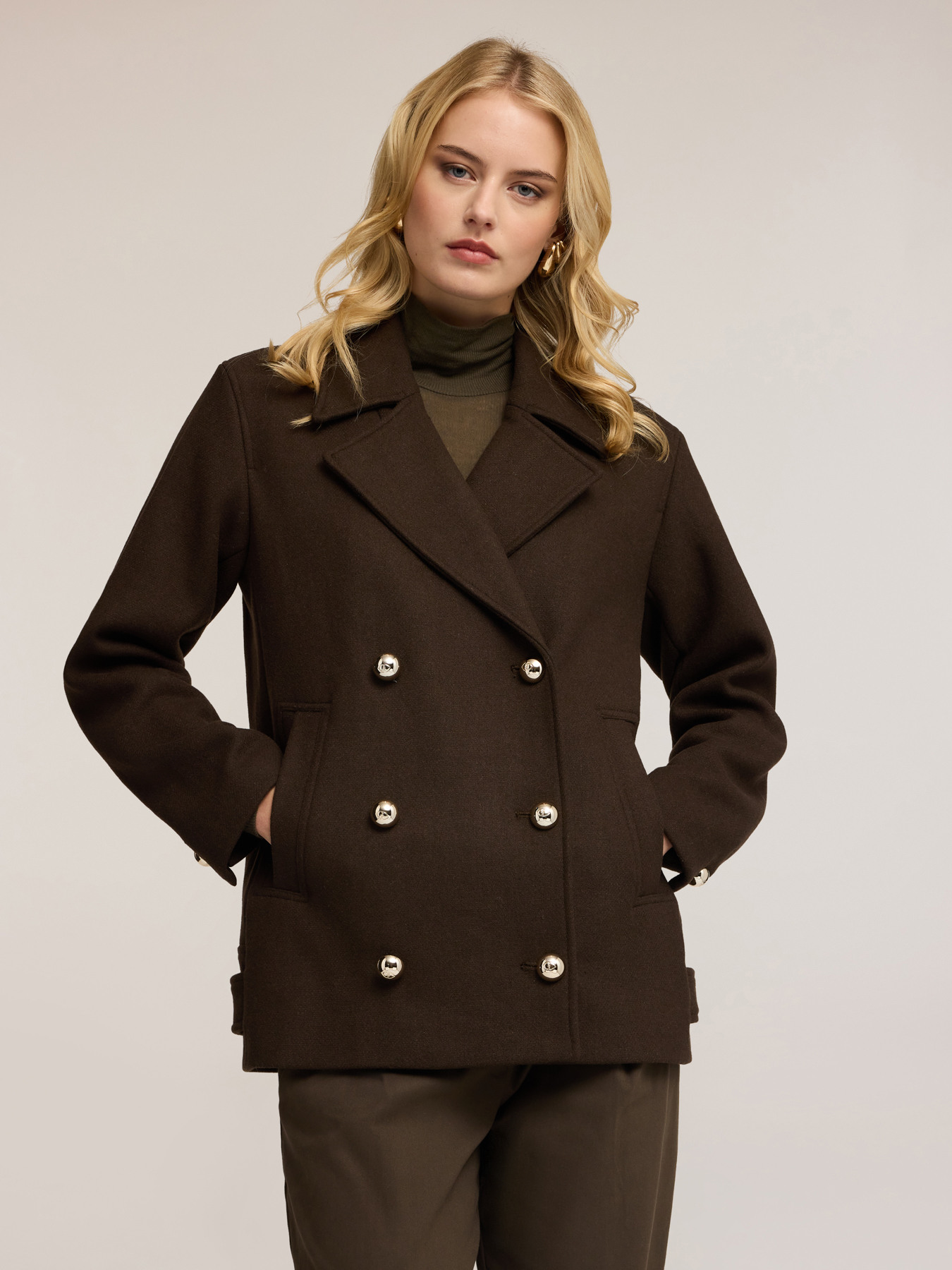 Double-breasted coat in wool blend cloth image number 0