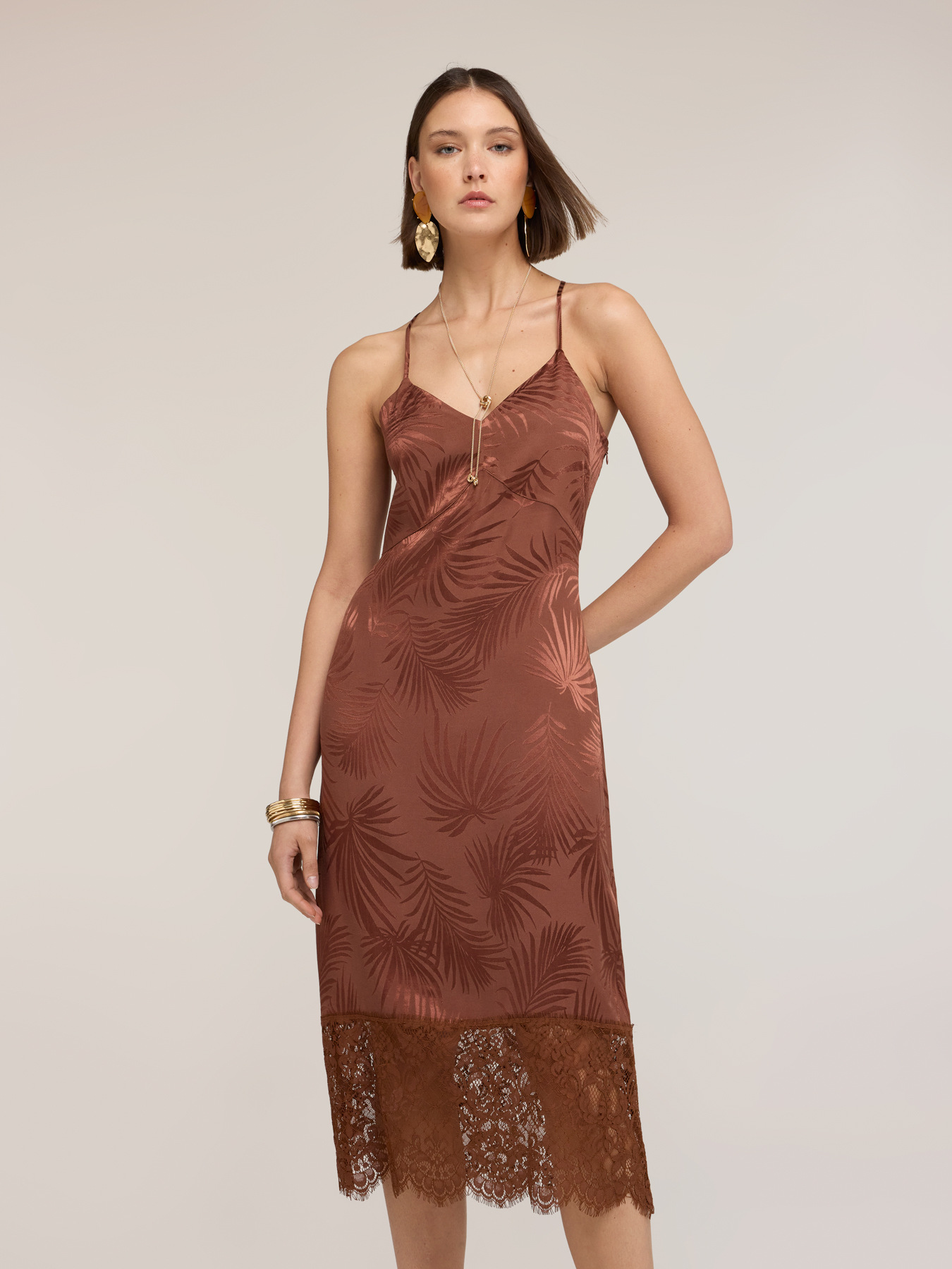Jacquard satin sheath dress with lace image number 2