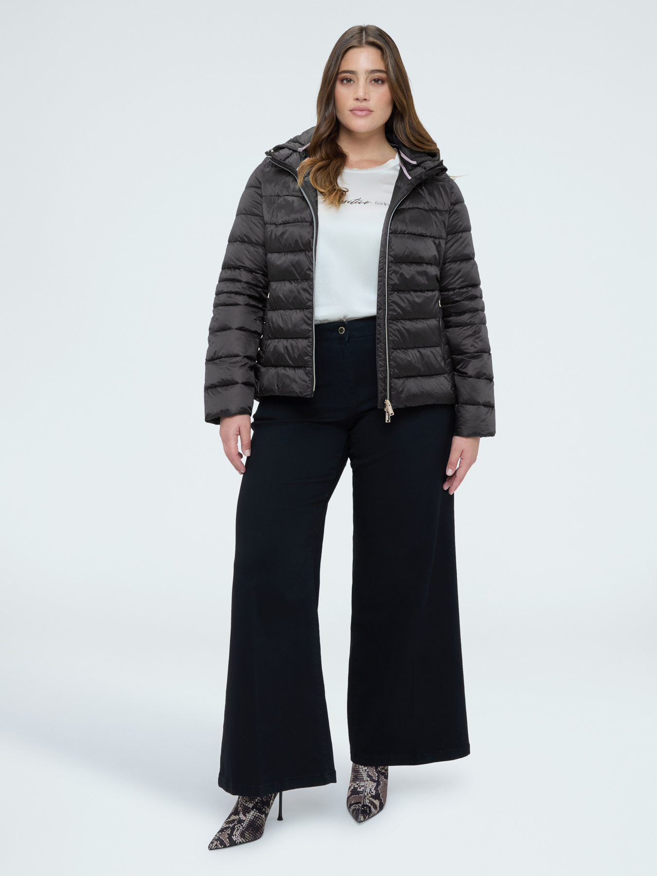 Quilted down jacket with detachable hood image number 2