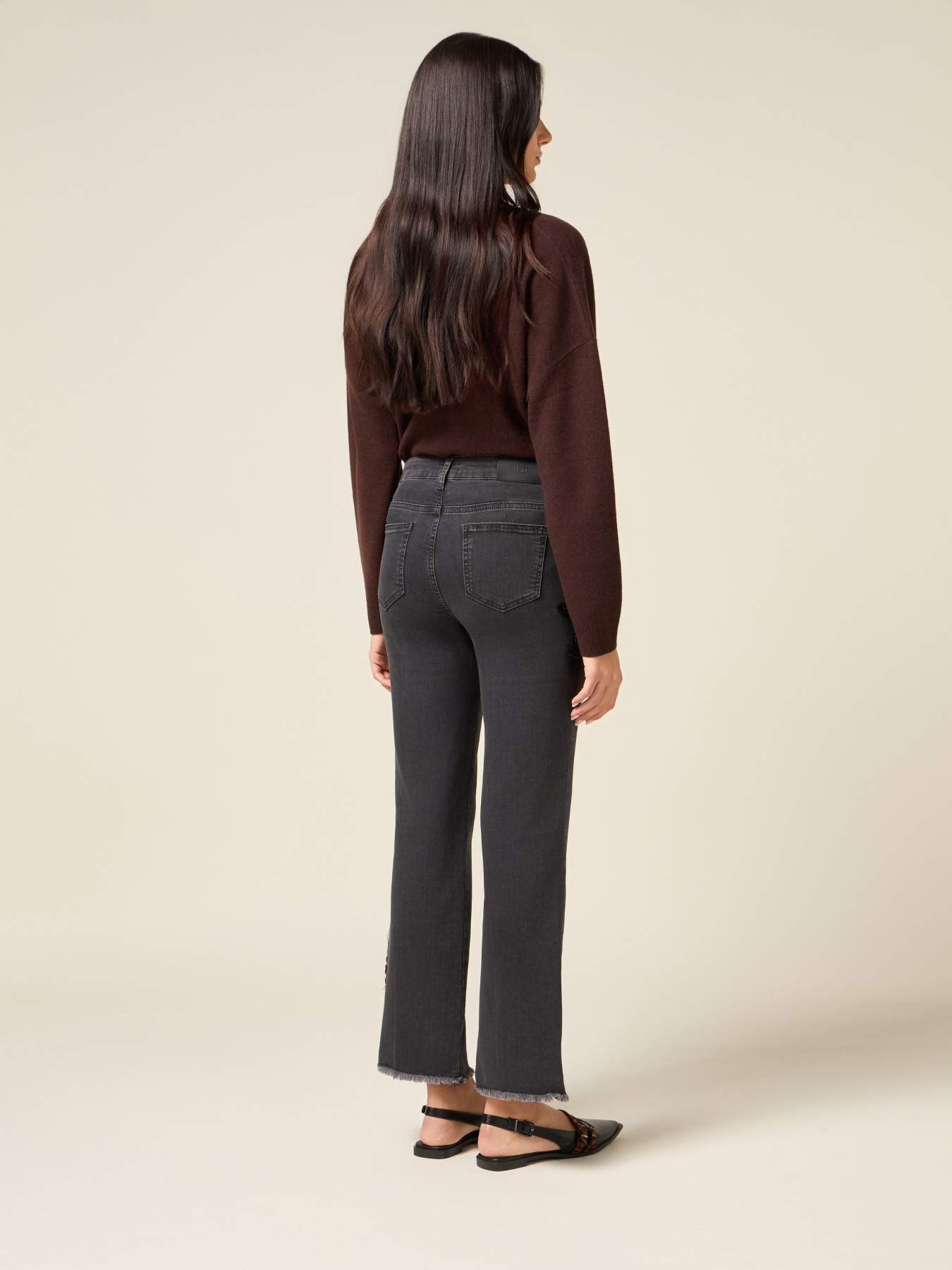 Cropped wide jeans in denim with decorative patch image number 1