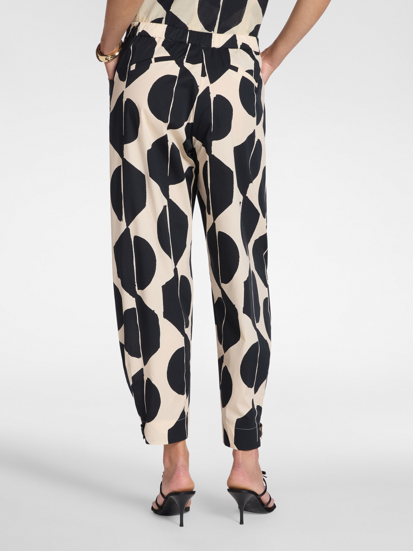 Printed barrel pants image number 1