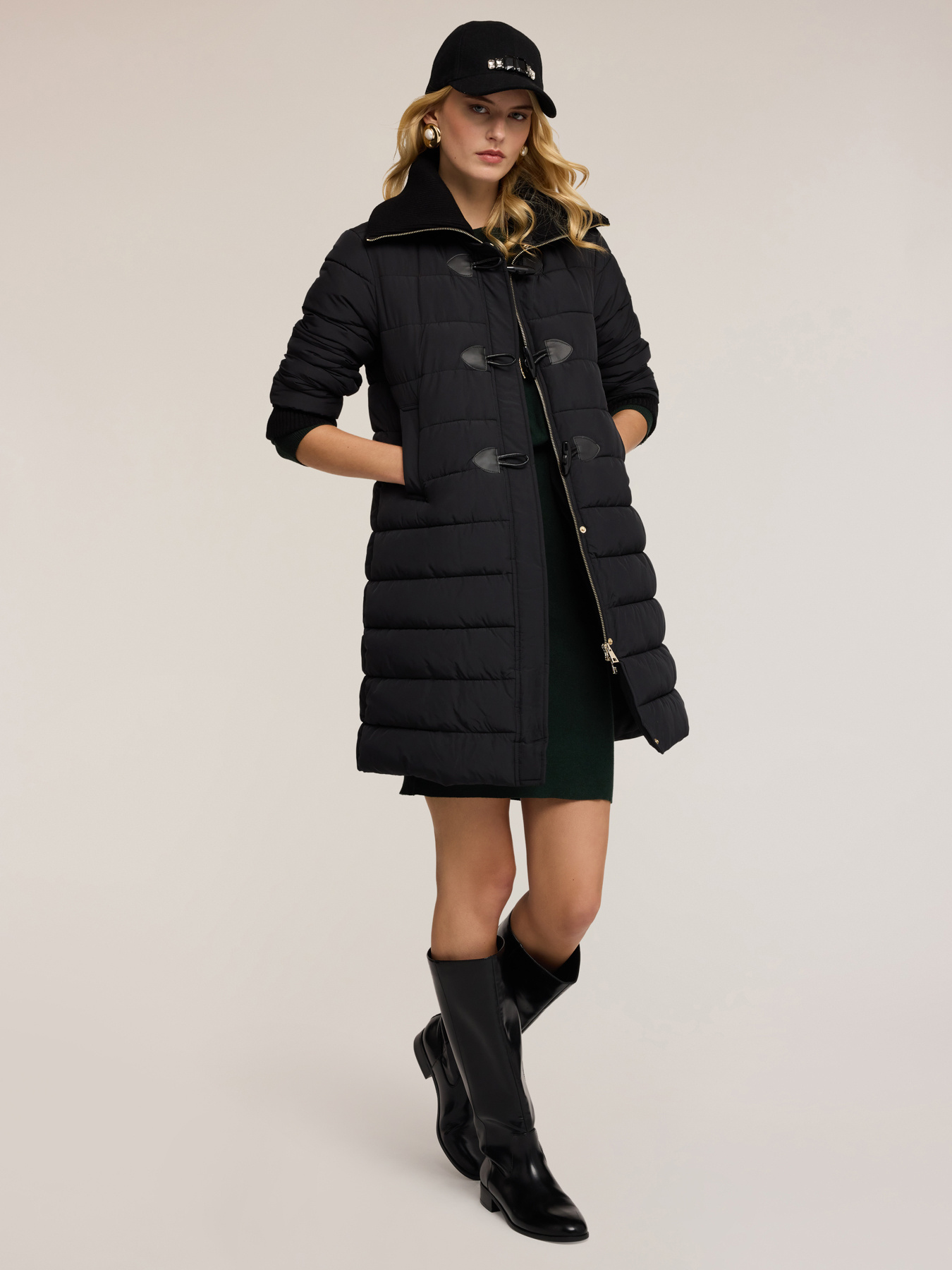 Down jacket with knit collar image number 0