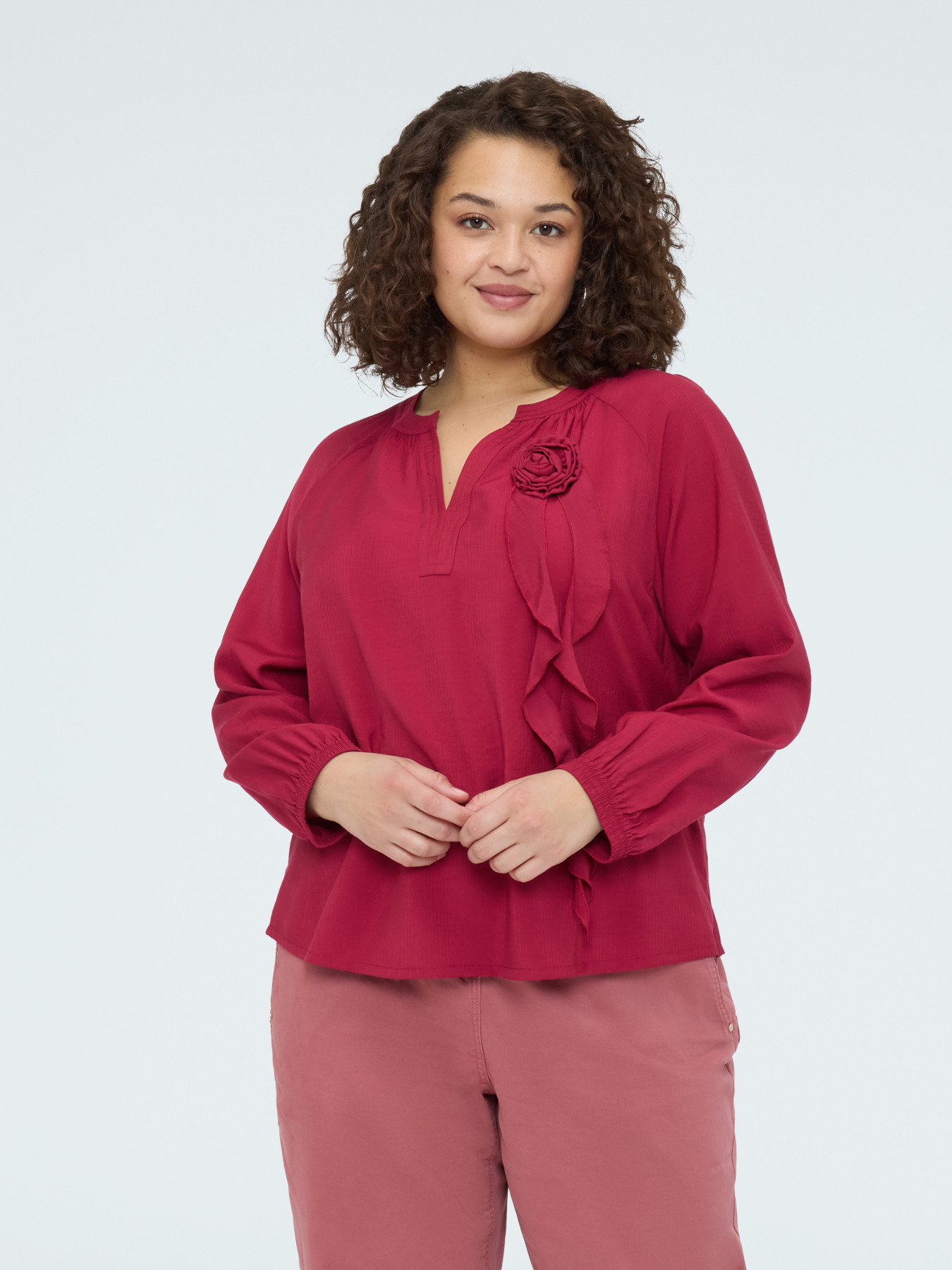 Blusa in viscosa con rosellina image number 1