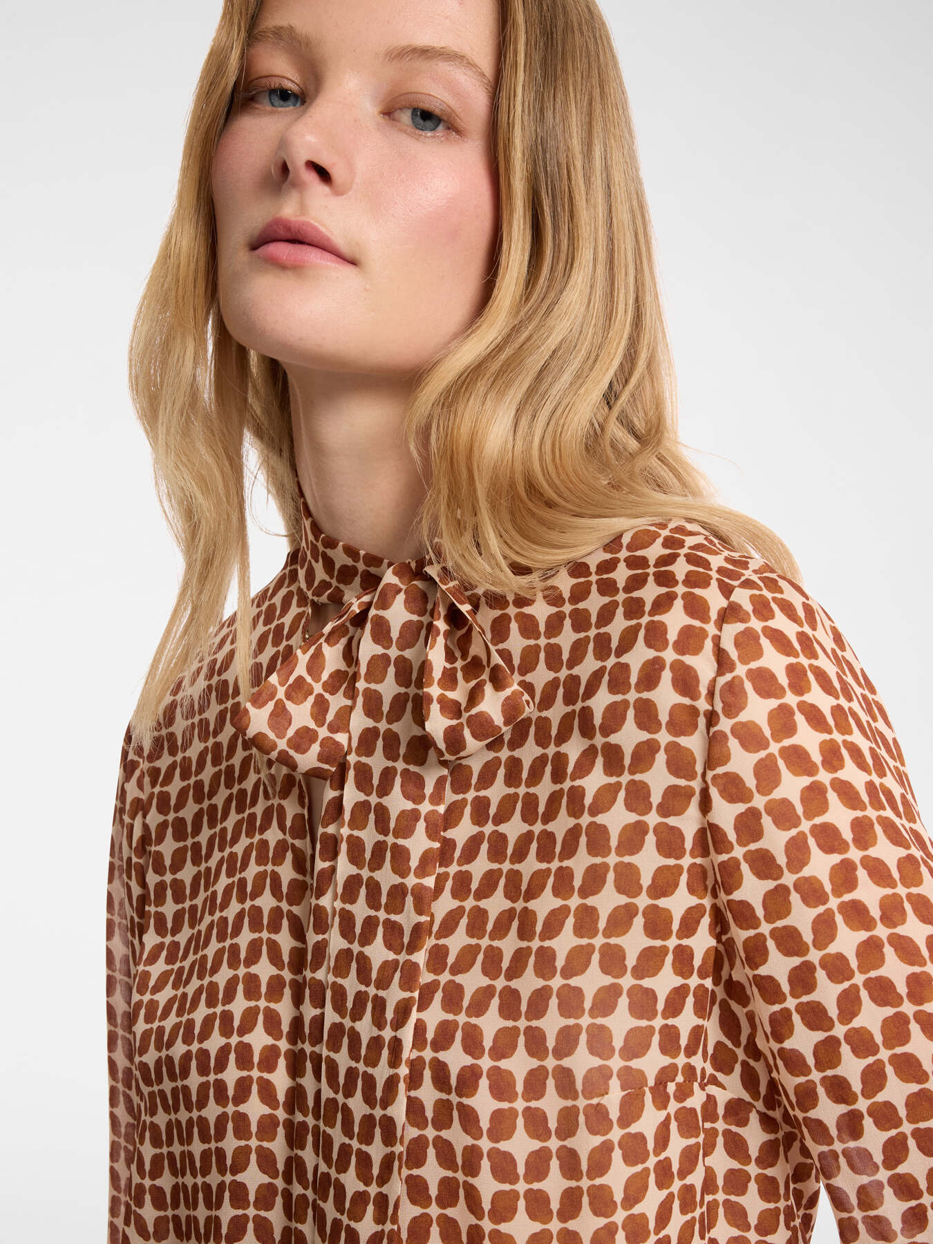 Printed blouse with sash image number 3