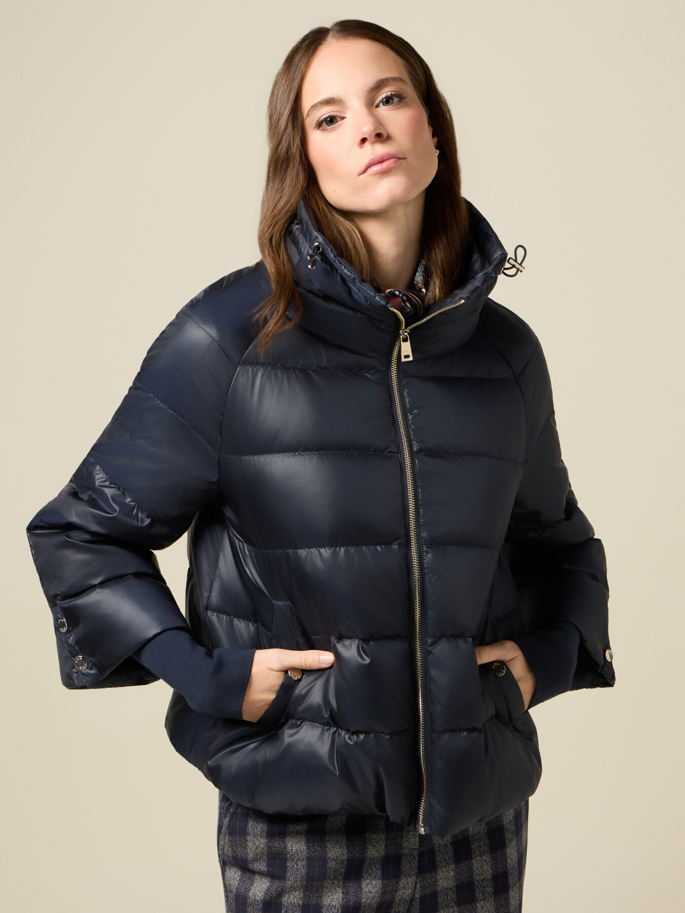 Piumino corto in vera piuma image number 0