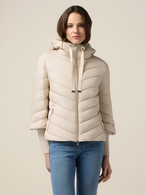 Lightweight down jacket with hood and cuffs