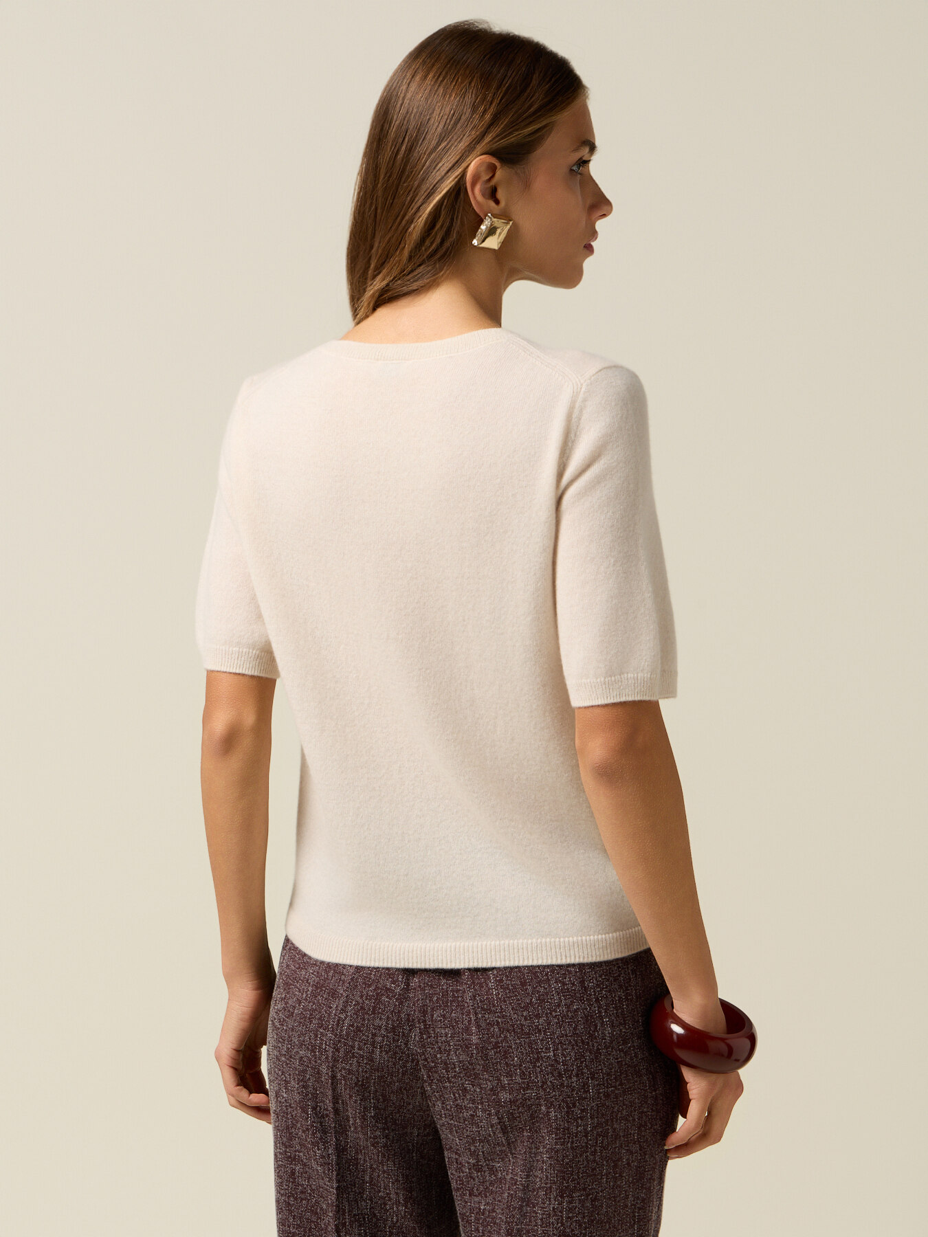 Maglia girocollo in puro cashmere image number 1