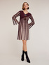 Gestreiftes Kleid aus Lurex-Strick mit Plissee-Effekt image number 0