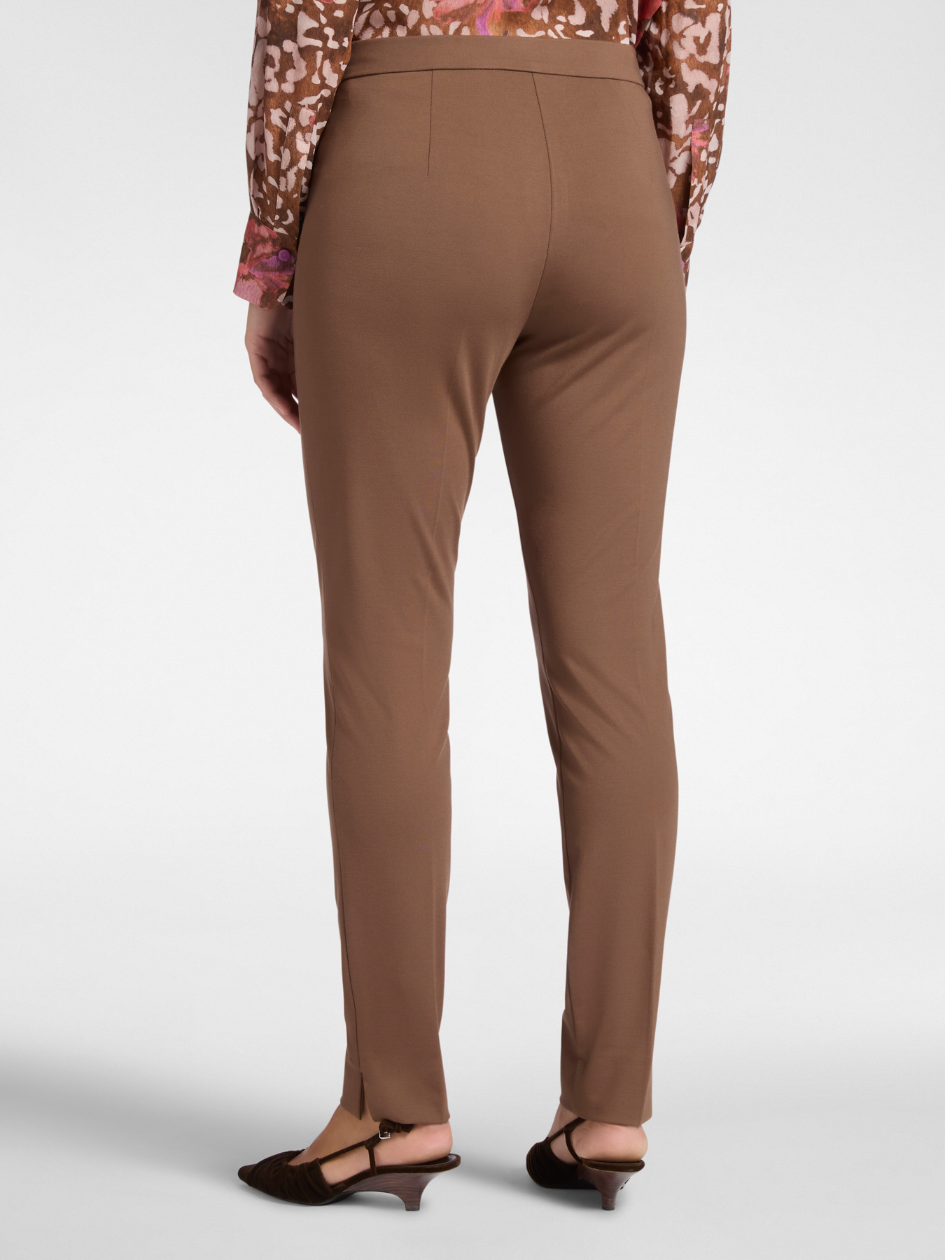 Pantaloni slim in punto Milano image number 1