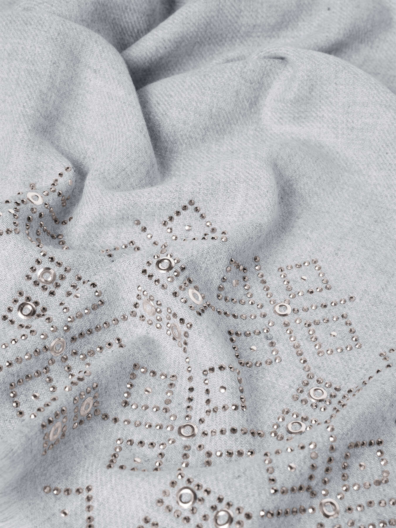 Schal mit Strass- und Nietenapplikationen image number 2