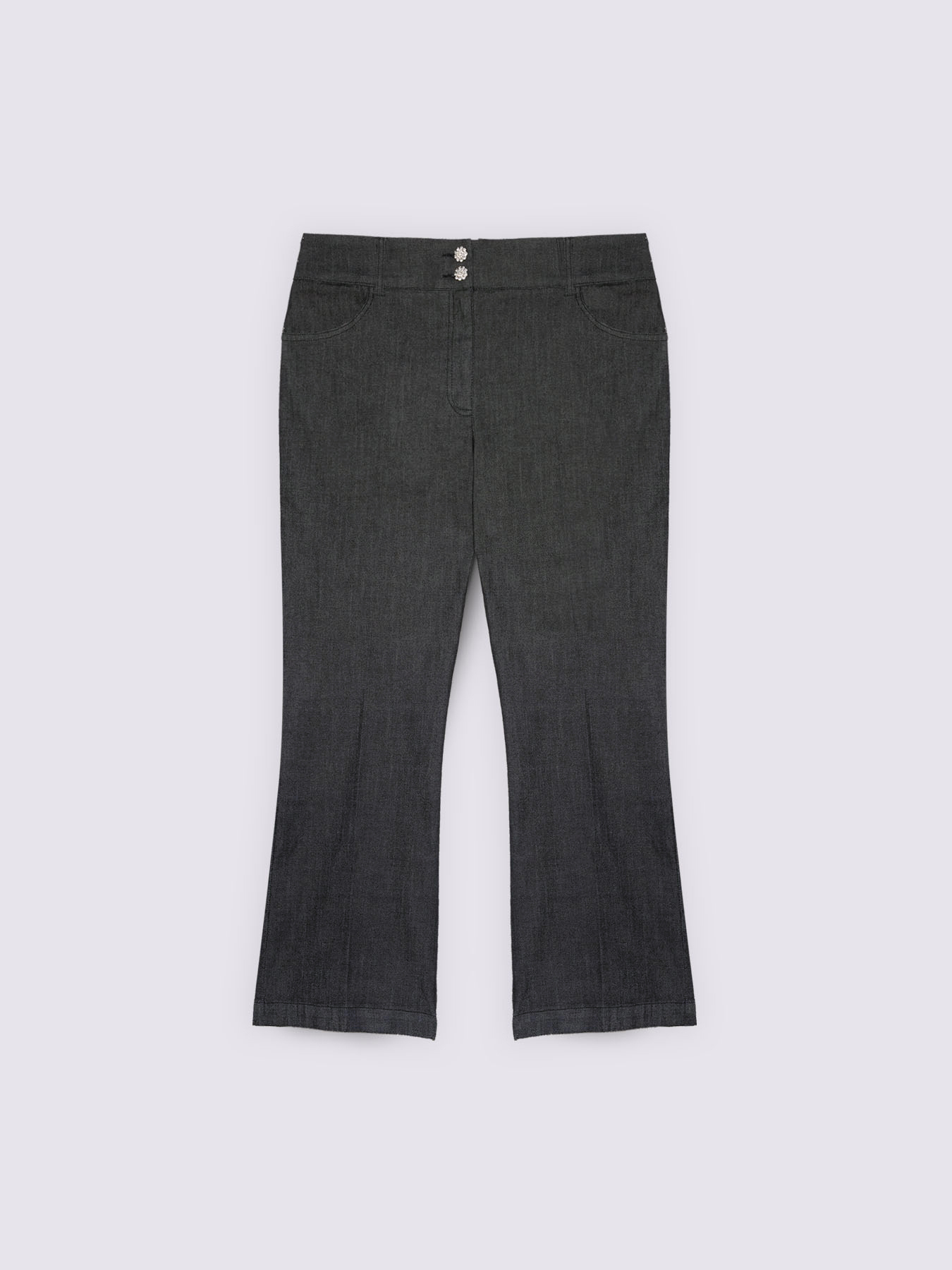 Jeans mit Schlag und Schmuckkn&ouml;pfen image number 4