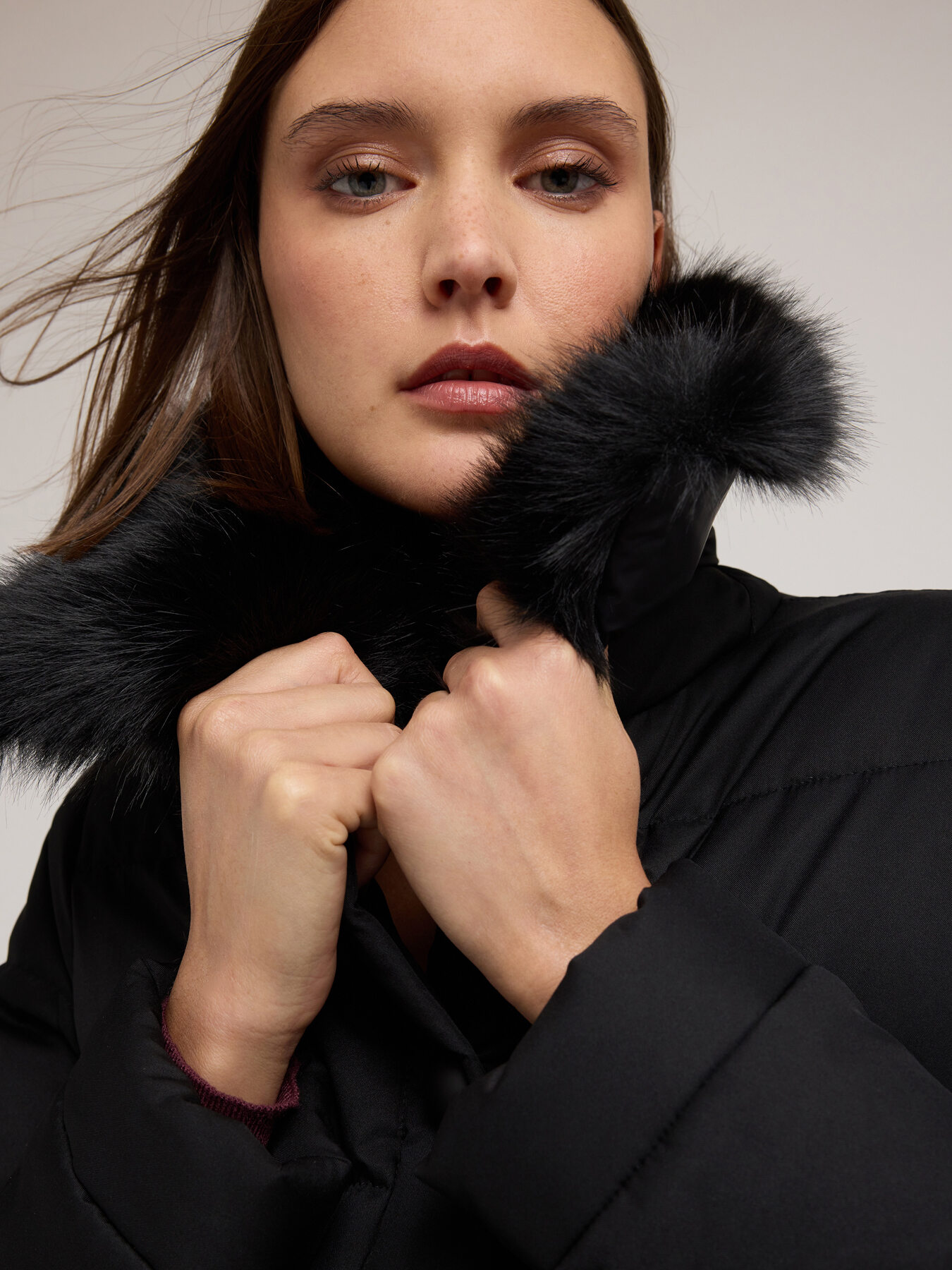 Long down jacket with high collar image number 3