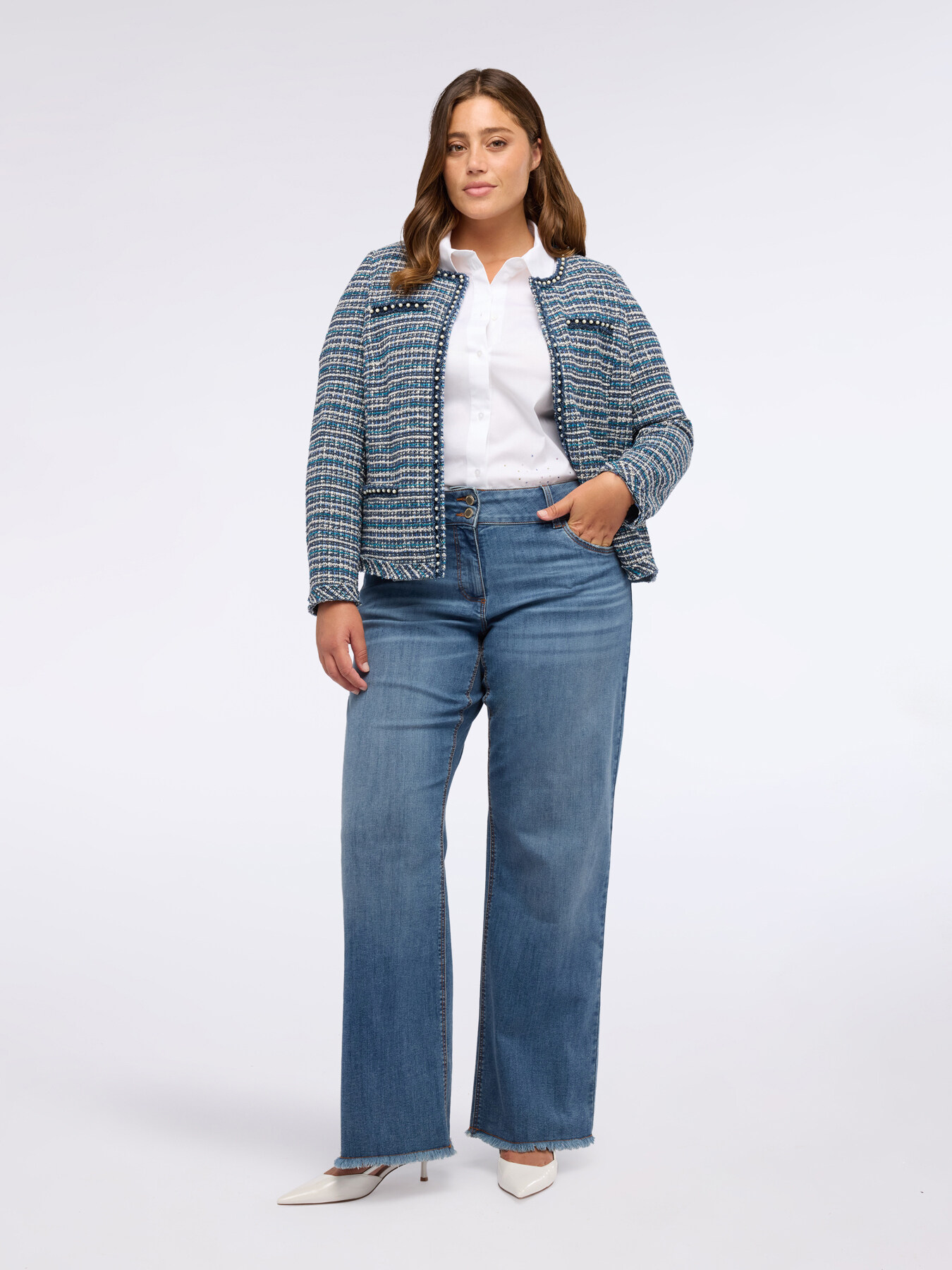 Bouclé-Jacke mit Perlen image number 4