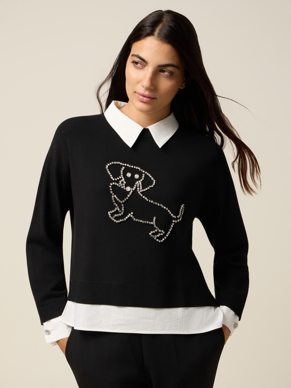 Sweater with ribbed cuffs and collar
