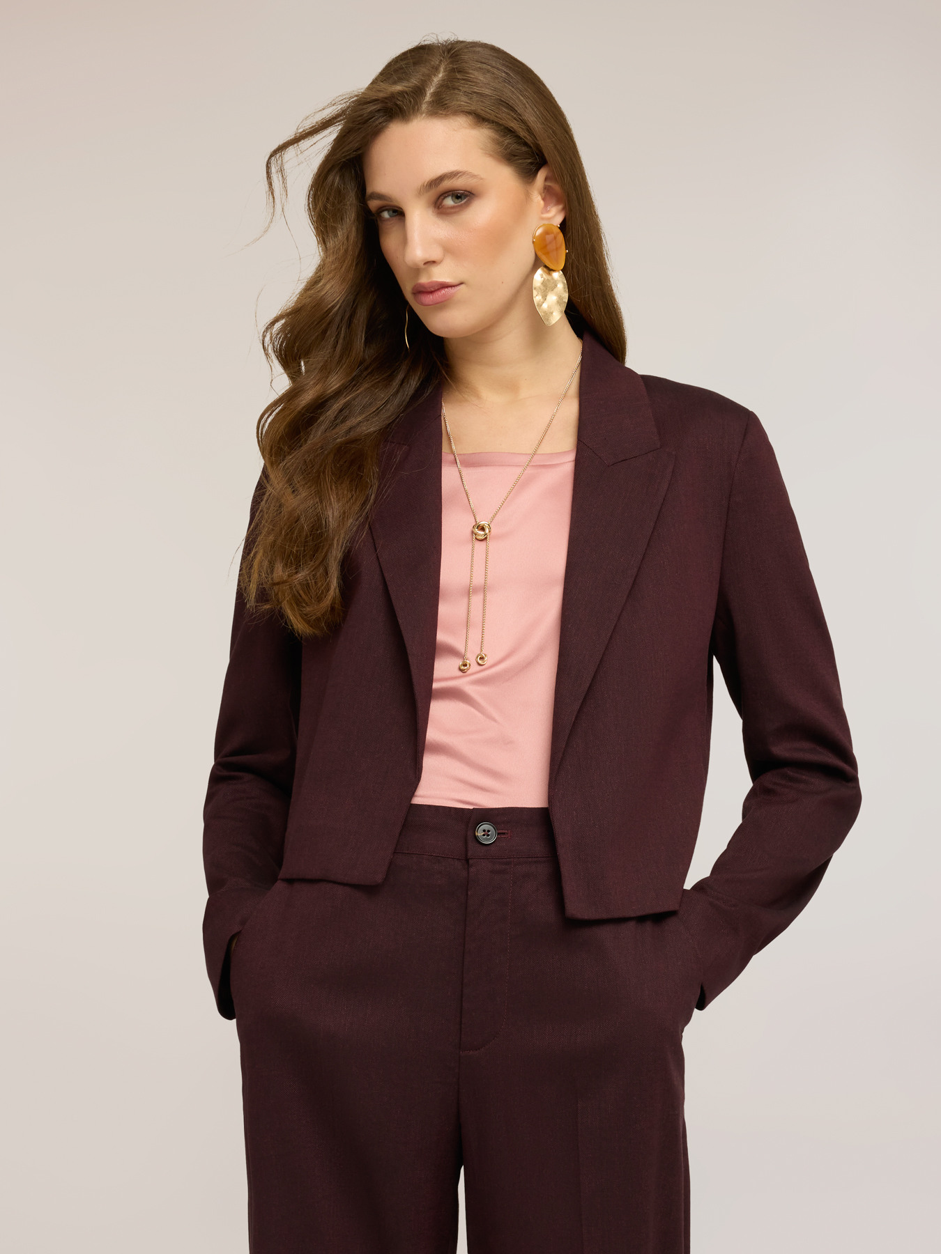 Short linen blend jacket image number 2