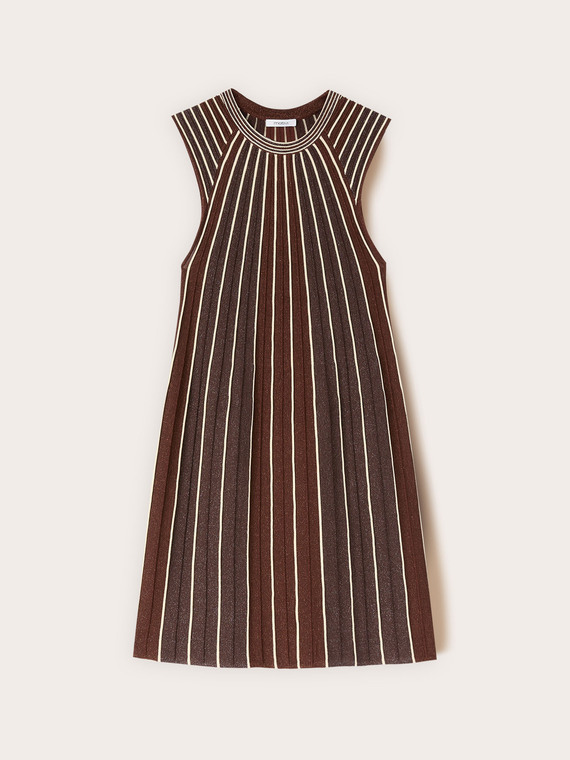 Rochie linie A din tricotaj pliseu