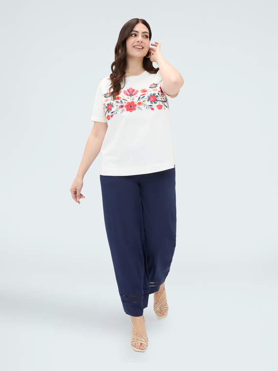 T-Shirt aus Baumwolle mit Blumenstickerei