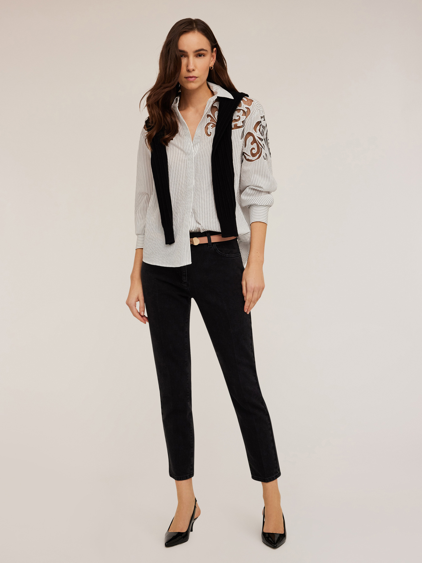 Vaqueros corte zanahoria Rianne image number 4