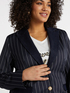 Nadelstreifenblazer mit Denim-Details image number 3